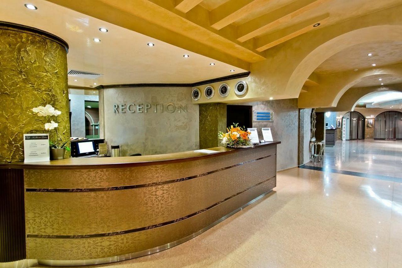 Otel Saint George Palace 3*