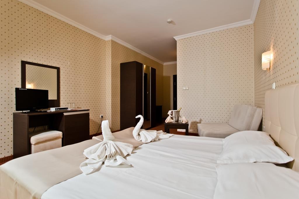 Saint George Palace Hotel