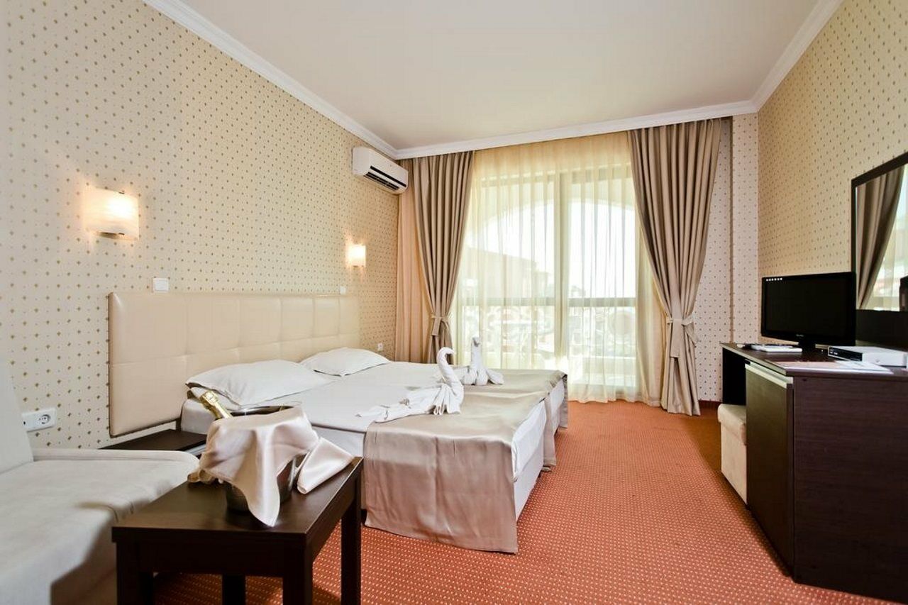Saint George Palace Hotel 3*